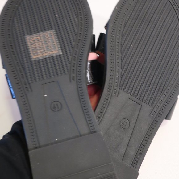 NWOT Womens Cink Me Black Embossed Leather Flat Slides Sz 41 EUR/US 11 * - Picture 5 of 5